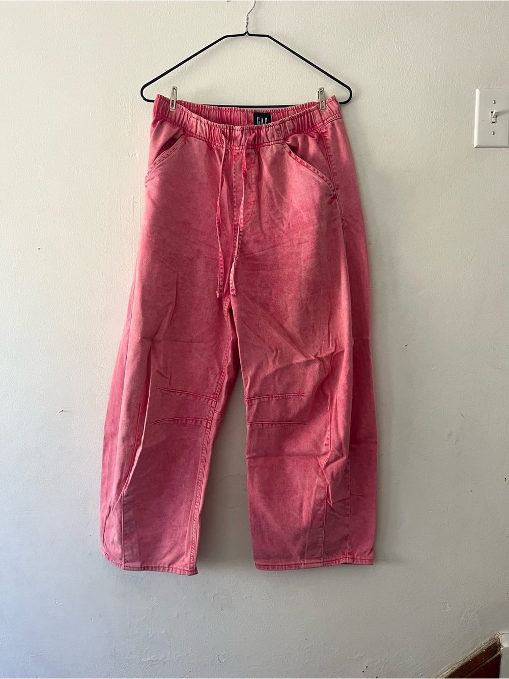 GAP Barrel Jeans in Pink with Drawstring